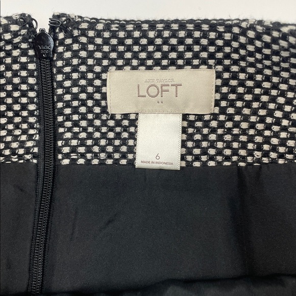 LOFT Black White Tweed Pencil Skirt Contrast Trim Classic Womens Sz 6 - Picture 2 of 7